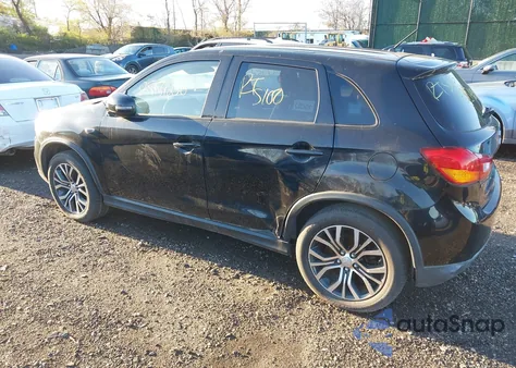 2016 Mitsubishi Outlander Sport 2.0 Es z USA, uszkodzony, nr VIN JA4AP3AU5GZ043039